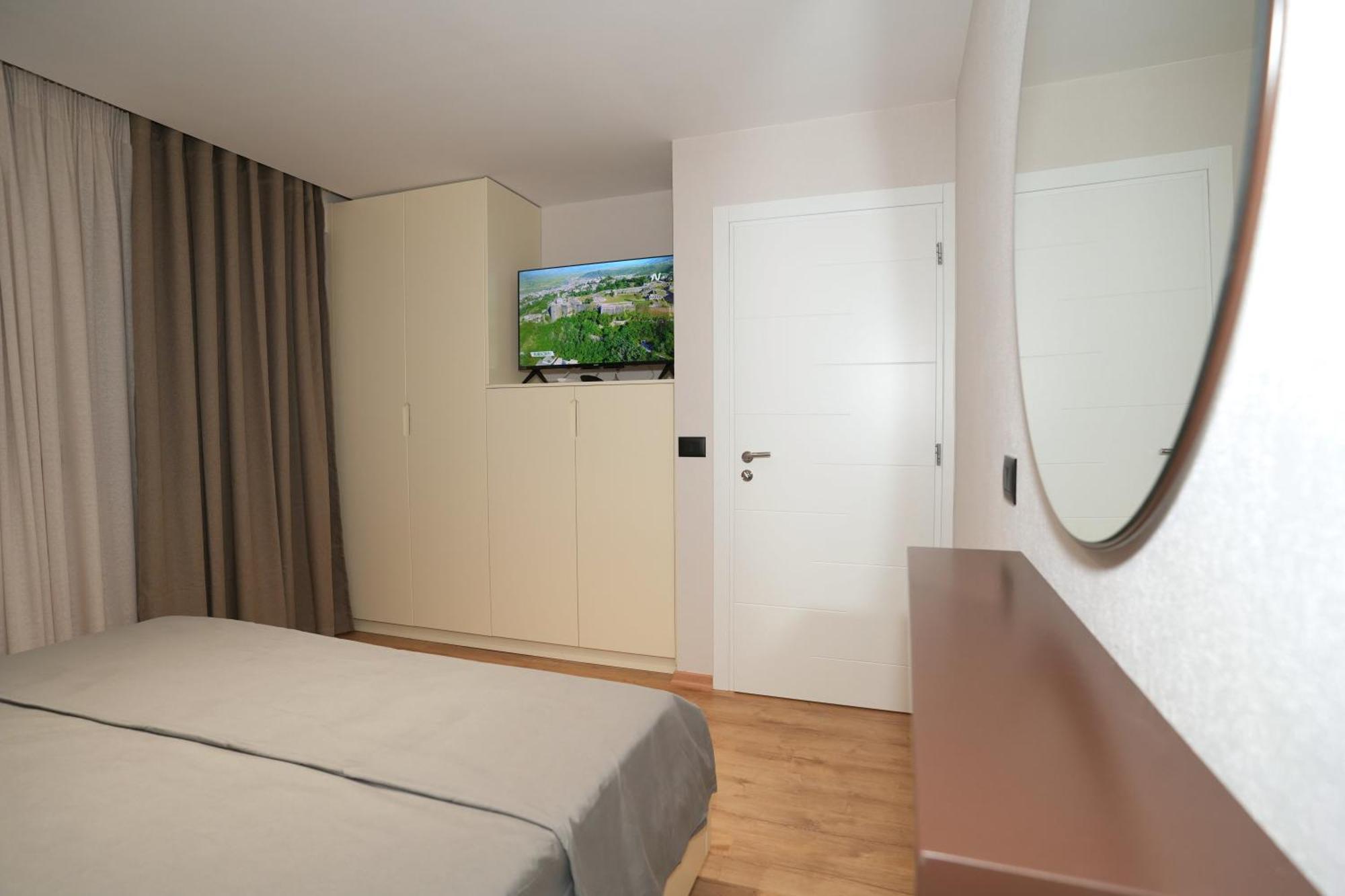 Rs Skendo Apartments Gjirokastër Екстериор снимка