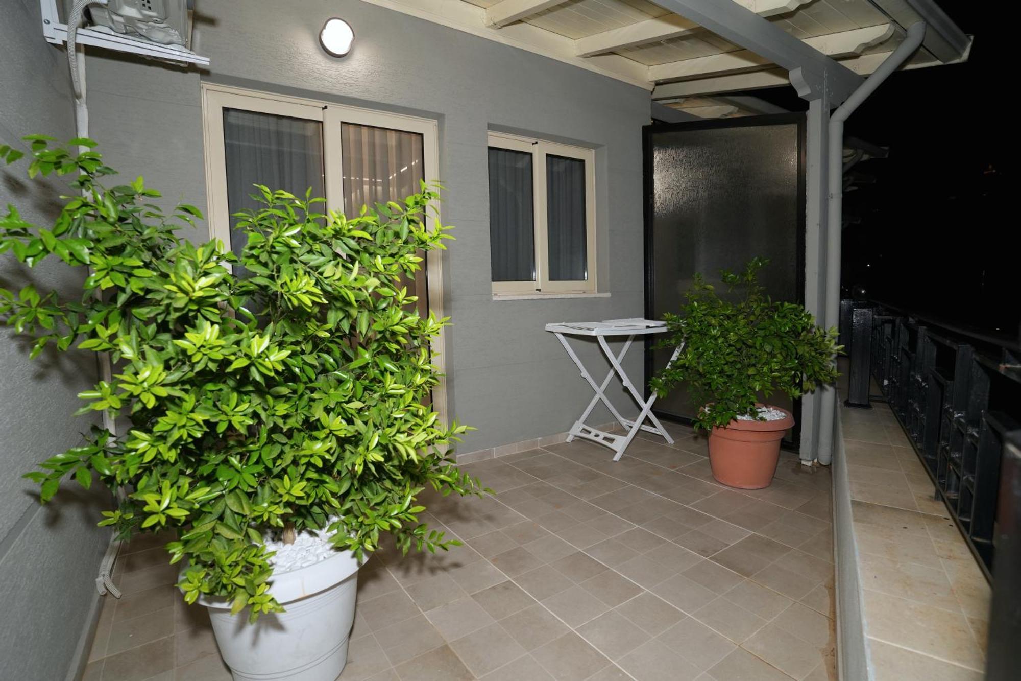 Rs Skendo Apartments Gjirokastër Екстериор снимка